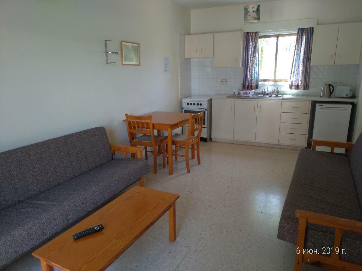 Constantaras Apartments بروتاراس المظهر الخارجي الصورة